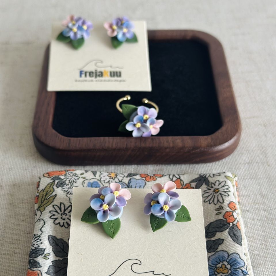 Hydrangea Ring - Handmade - Image 4